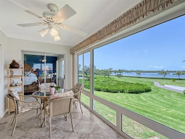 4832 Independence Dr, Bradenton, FL 34210