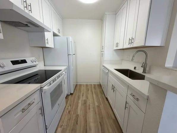 0148, 4231-4241 Voltaire St #4231-8, San Diego, CA 92107