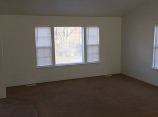 1093 Cloverlawn Dr, Pontiac, MI 48340