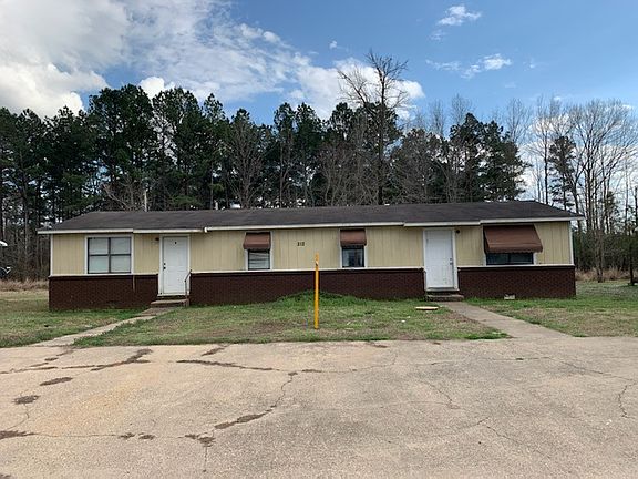 4th image of 208-218 Elm Ln