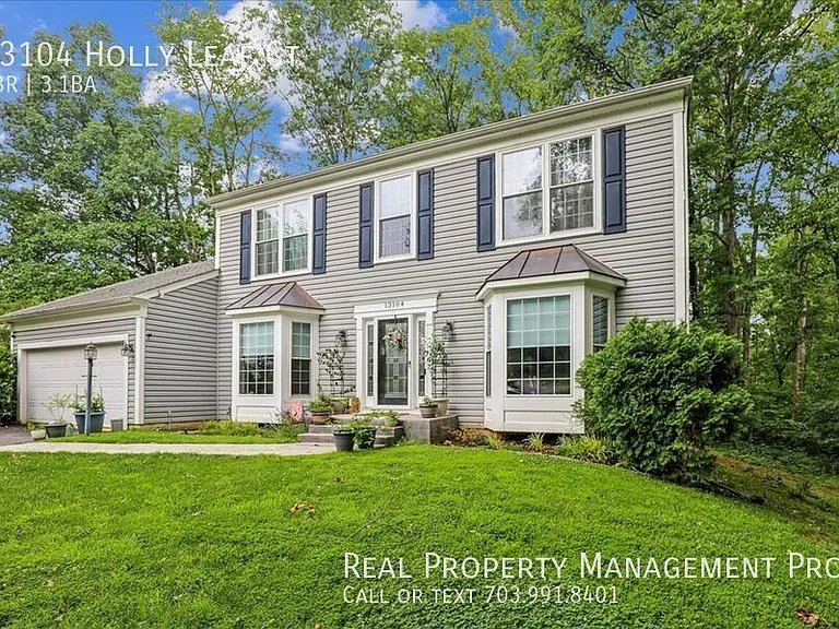 13104 Holly Leaf Ct — Photo 1