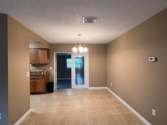 4th image of 4360 Ponds Dr