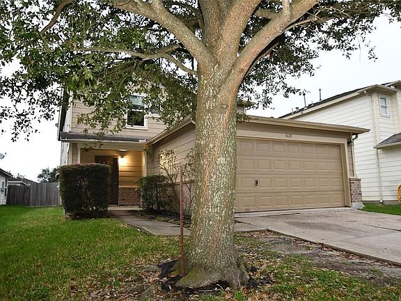 2nd image of 6618 Hawthorne Falls Ln