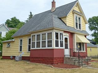 913 Dewitt St, Portage, WI 53901