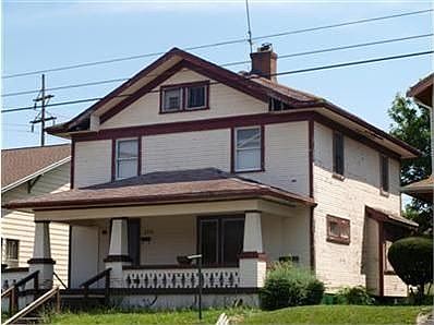 2nd image of 3714 W 3rd St