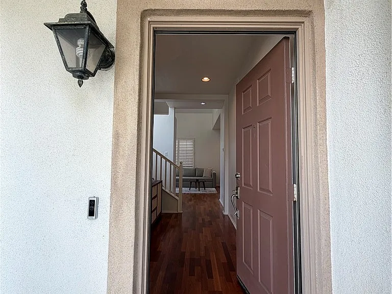 65 Danbury Ln — Photo 13