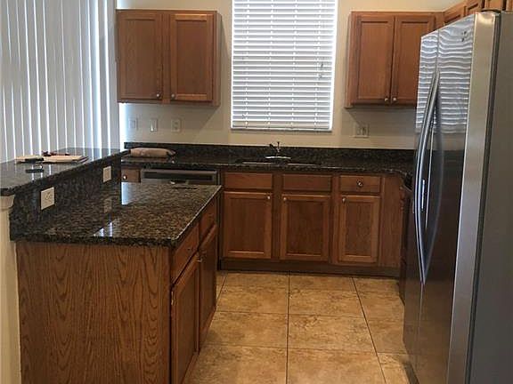 2nd image of 717 Bedford Dr
