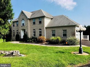 83 Apple Cross Rd, Harpers Ferry, WV 25425