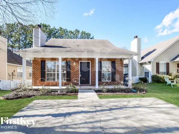 1010 Wyndham Ln, Helena, AL 35080