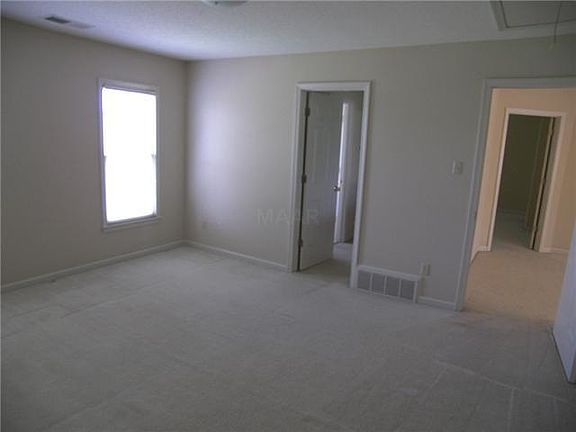 4th Bedroom (upstairs)