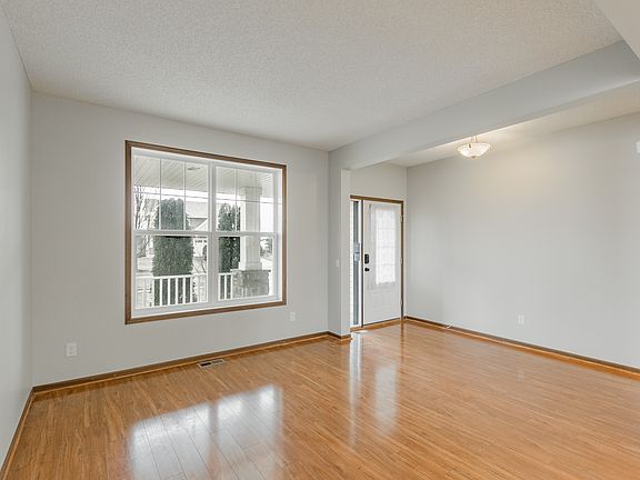 5th image of 17327 56th St NE