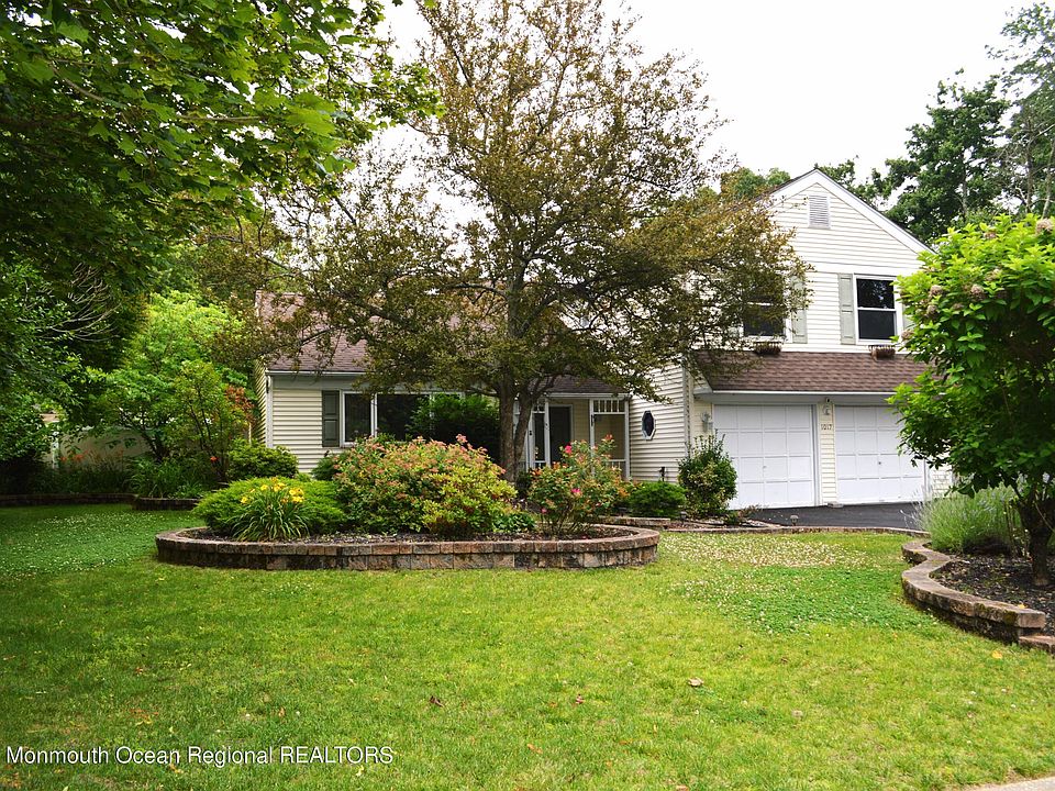 1017 Eastwind Avenue, Toms River, NJ 08753 Zillow