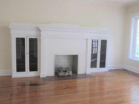 2nd image of 5034 S Michigan Ave #3N