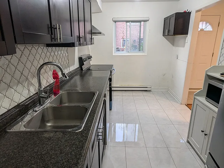 20 Hainford St #2 — Photo 5