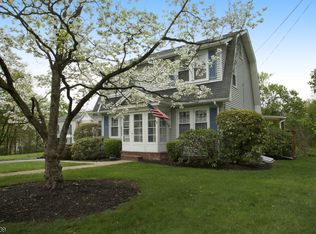 3 Maple St, Peapack, NJ 07977