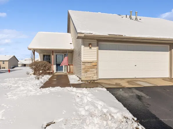 300 Cedar St Unit 13, Baldwin, WI 54002