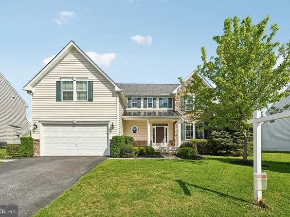 338 Meadow Creek Dr, Westminster, MD 21158