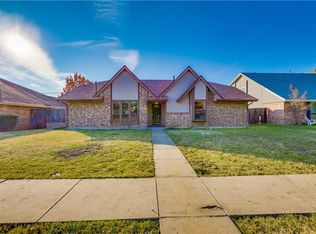 2207 Spring Leaf Dr, Carrollton, TX 75006