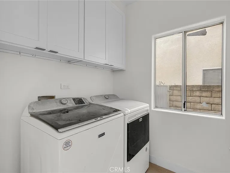 23234 Valerio St — Photo 30