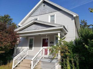 1018 Knapp St, Oshkosh, WI 54902