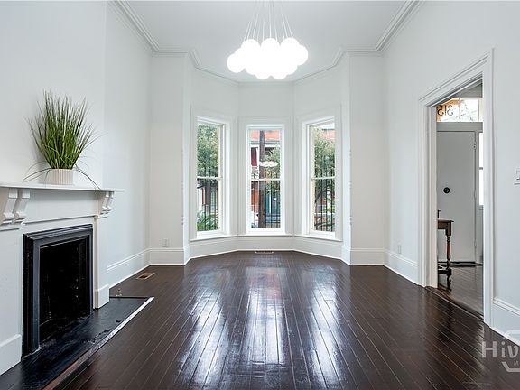 3rd image of 315 W Bolton Street