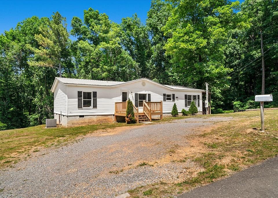 1st image of 2815 Lyle Ln