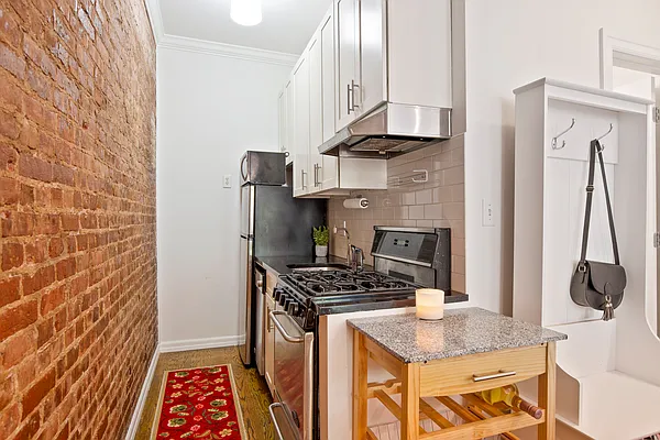 Sold by UbiQ NY | media 3