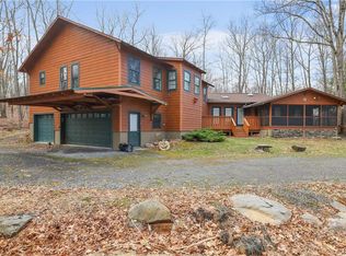 6133 Turkey Foot Trl, East Stroudsburg, PA 18302