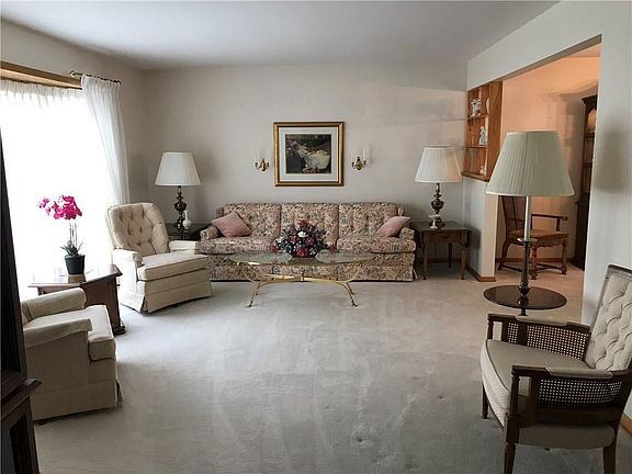 4th image of 3635 Delmar Dr