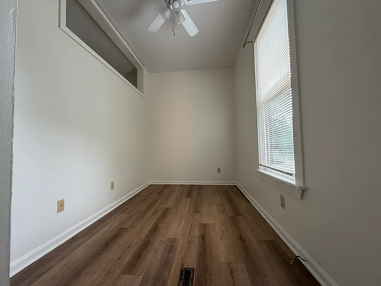914 N Congress St #5 — Photo 8