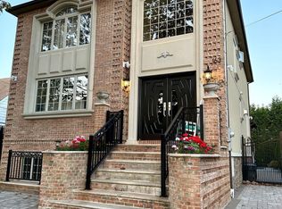 163 Hickory Ave, Staten Island, NY 10305