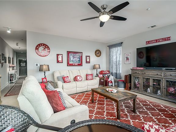 5th image of 1510 9th St Unit 100