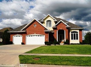 6511 Fullerton Ct, Johnston, IA 50131