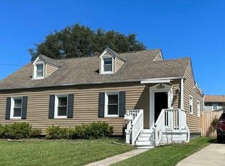 508 Fishermans Rd, Norfolk, VA 23503