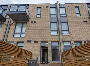 28 Turtle Island Rd, Toronto, ON M6A 2L6