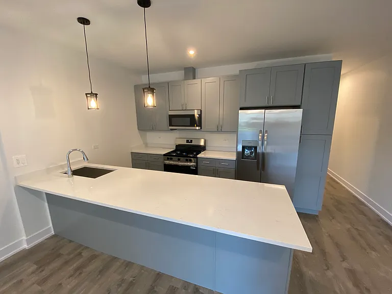 4418 N Austin Ave #101 — Photo 7