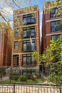 853 W Buckingham Pl APT 4, Chicago, IL, 60657