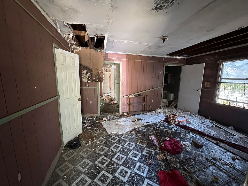 2nd image of 1710 W 25th Ave