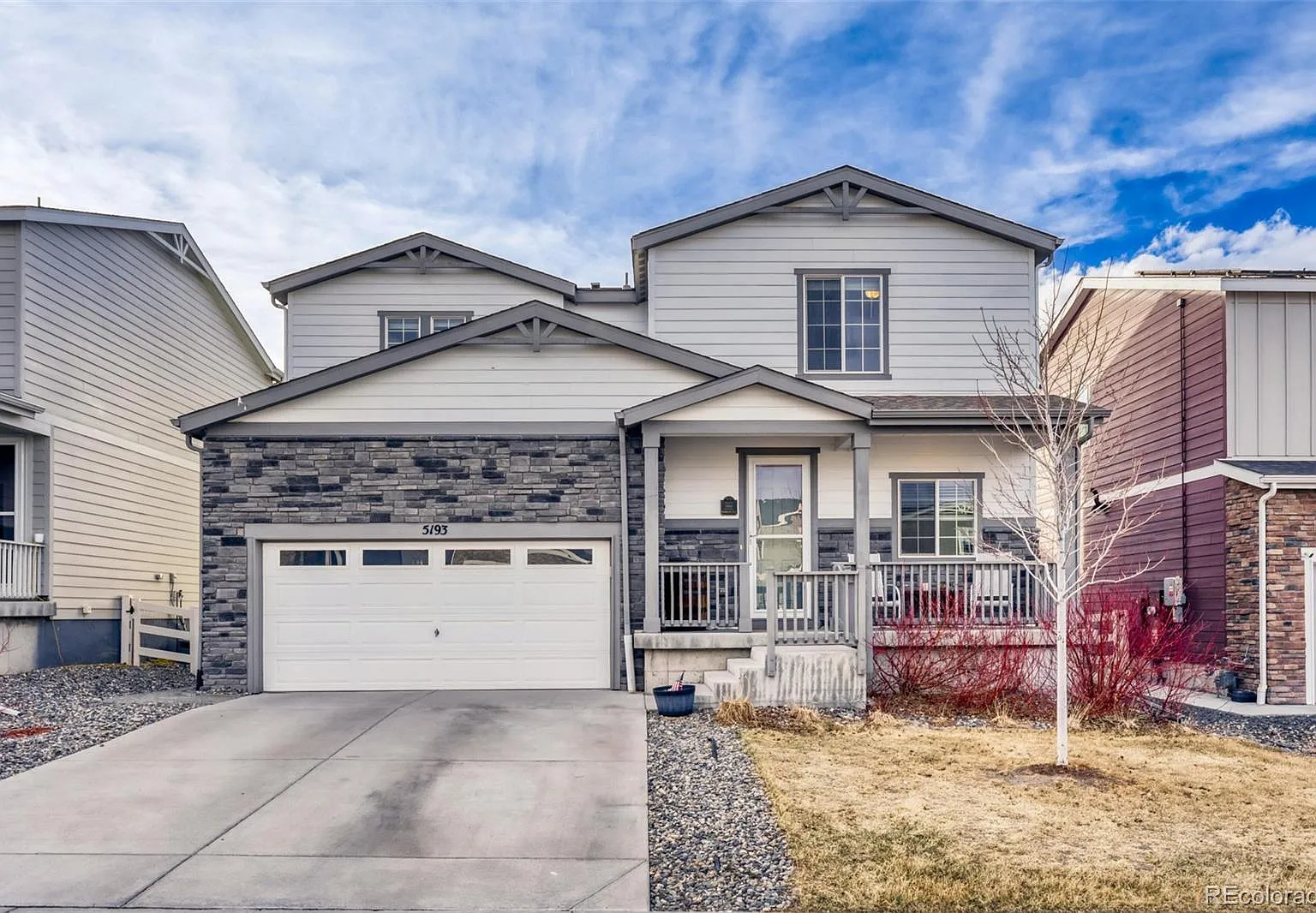 4 bed, 2.5 bath, 2058 sqft, $3,000 — Photo 1