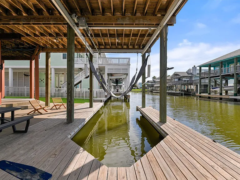 22101 Guadalupe Dr — Photo 32