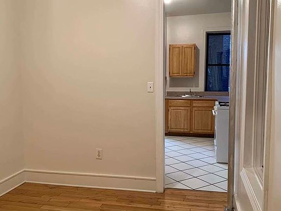 2nd image of 698 Amsterdam Ave #3NN