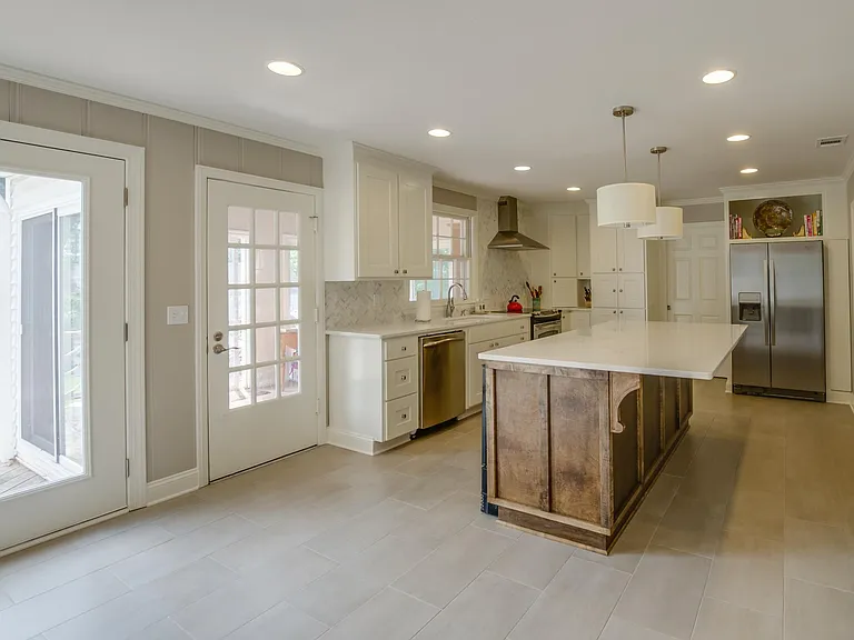 3538 Crestridge Dr — Photo 2