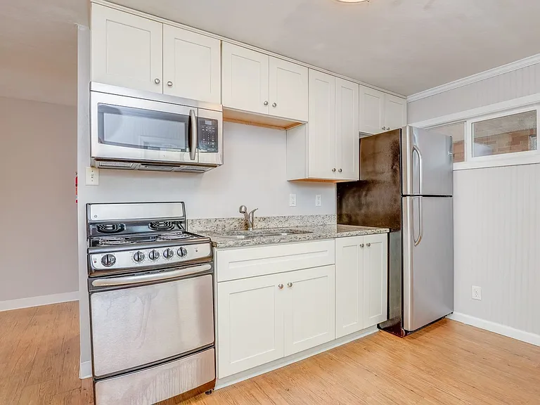 This Is The Perfect 1BR/1BA Beach Apartment Only Two Block From The Atlantic Ocean! — Photo 3
