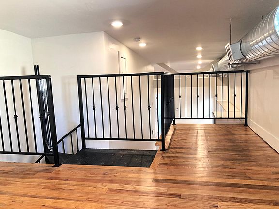 5th image of 152 Boyd Ave #32D