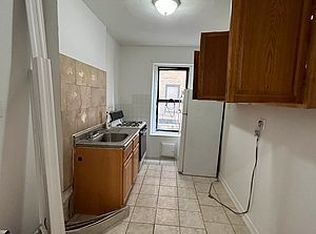 30-16 33rd St #1A, Astoria, NY 11102