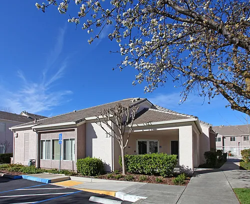 Glacier Point Apartments Photo 1