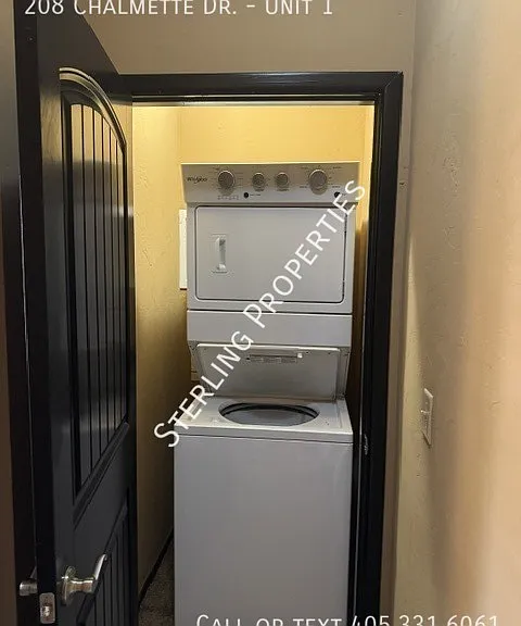 208 Chalmette Dr #1 — Photo 23