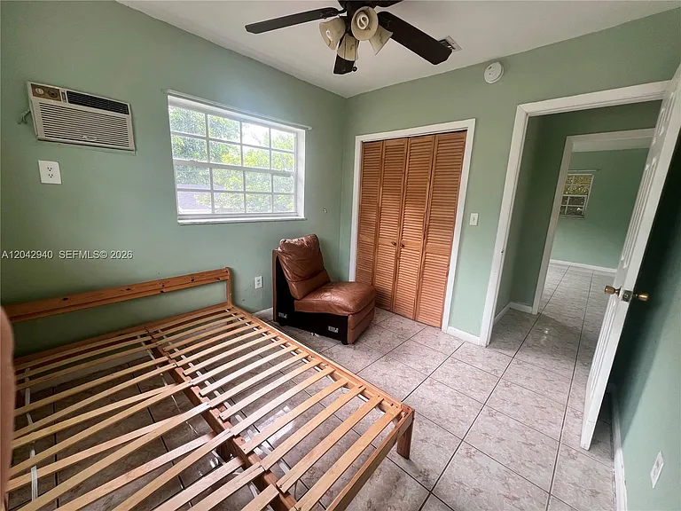 608 SW 15th Ave #3 — Photo 16