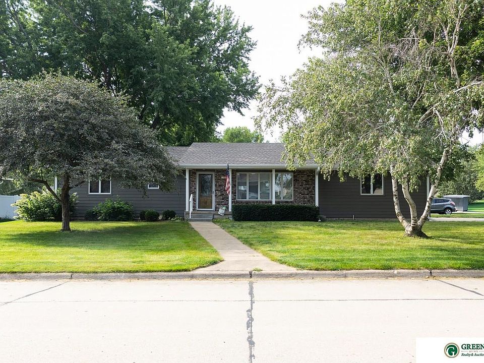 1st image of 1506 Meadow Ln