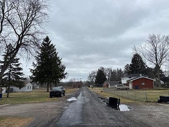 4th image of 128 Teal Dr